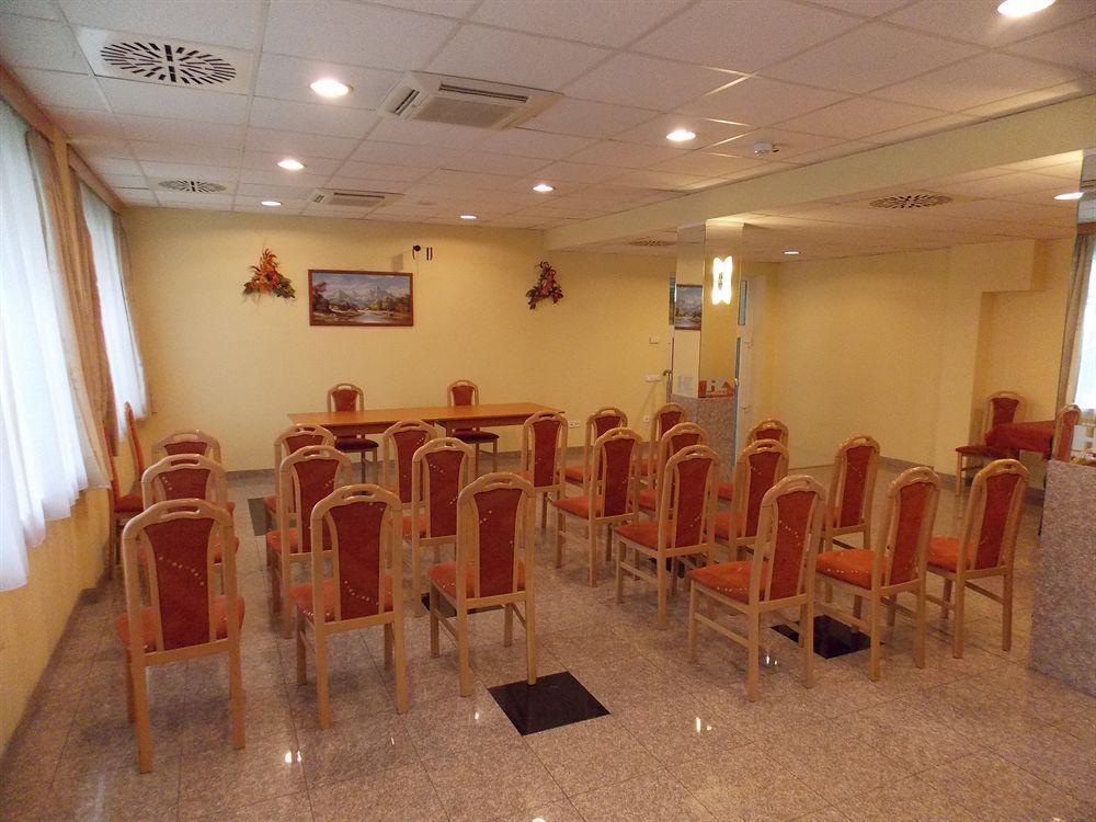 Hotel Zuglo Βουδαπέστη Ανέσεις φωτογραφία